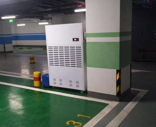 地下车库精品一区二区三区水蜜桃