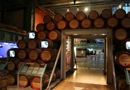 1521274555399392.jpg 酿酒厂精品一区二区三区水蜜桃.jpg