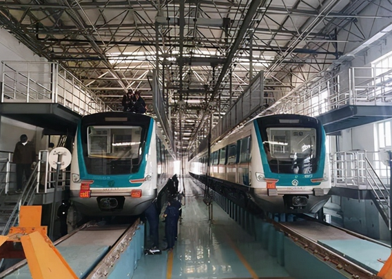 地铁检修区降温水蜜桃入口网页污